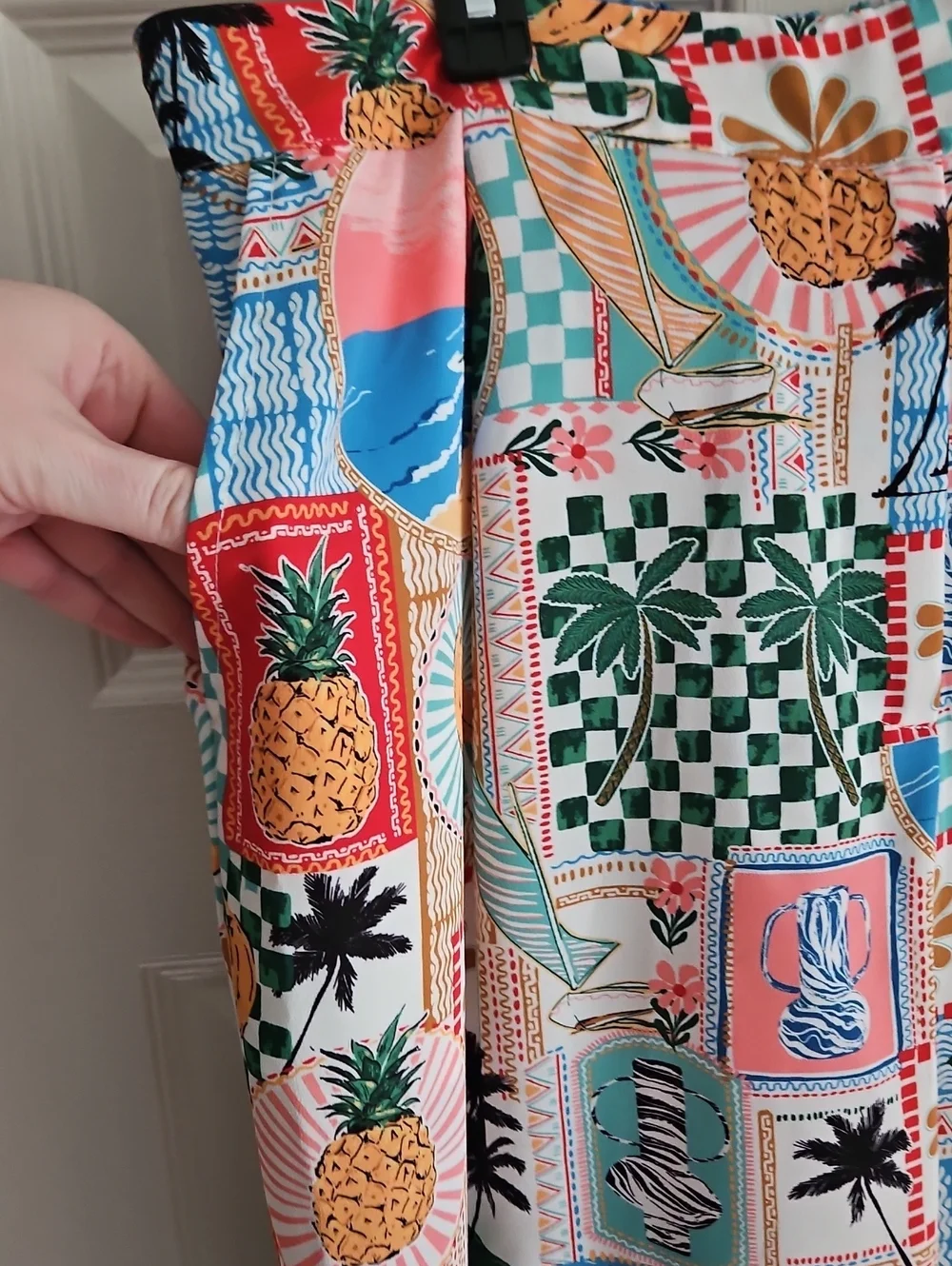 Skies Are Blue zipper elastic
